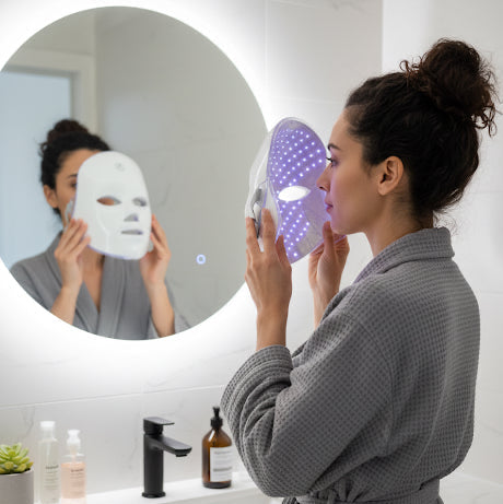 The GloMask 7-Color Therapy System